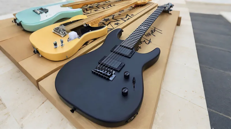 Harley Benton Elektr gitara