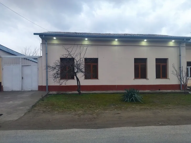 Срочна прадаёция юнусобод 5 балница 3.5 сотих 4 та хона