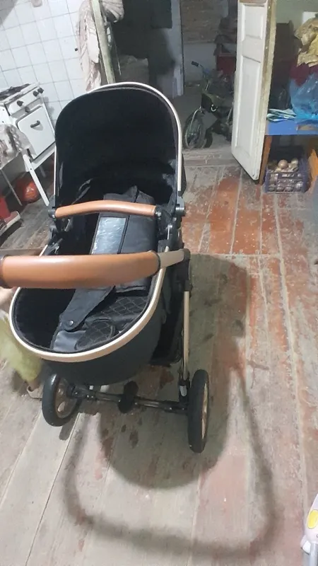 Каляска Сотилади 6