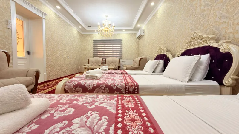 ПОСУТОЧНО у Регистана | 3 спальни, 10 гостей, WiFi — фото 4