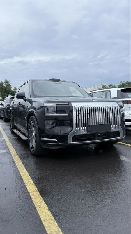 9X ZEEKR ultra 70kw 2та монитор сиденье айланади 9X ZEEKR ultra 70kw 2та монитор сиденье айланади