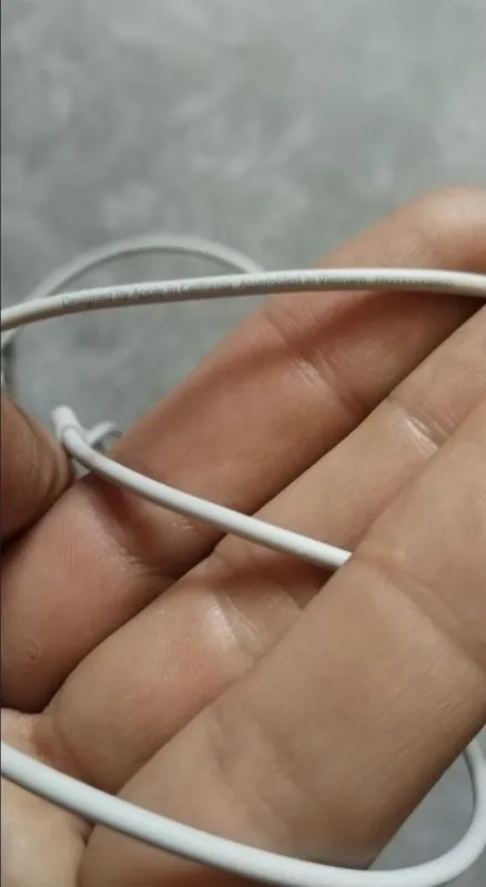 Наушники Apple EarPods lightning — фото 1