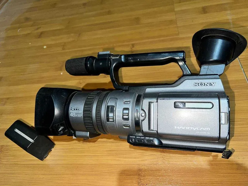 Видеокамера sony DCR-VX2100e pal ( требуется профилактика ) — фото 6