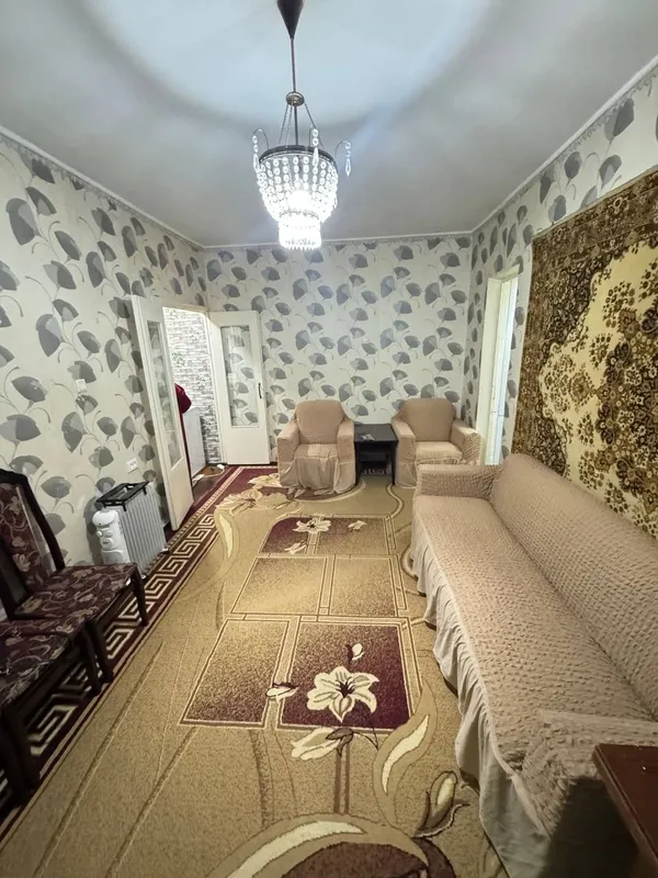 Сдается 1 в 2 комнатная квартира на Ахмад Югнакий — фото 1
