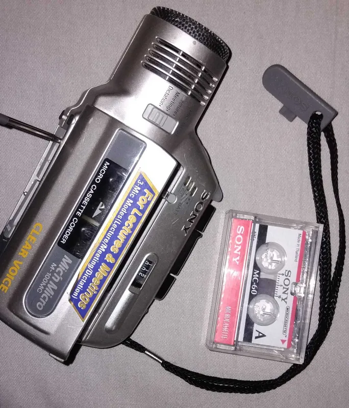 диктофон sony m-100mc. Коллекционный экземпляр. 1 диктофон sony m-100mc. Коллекционный экземпляр. 1