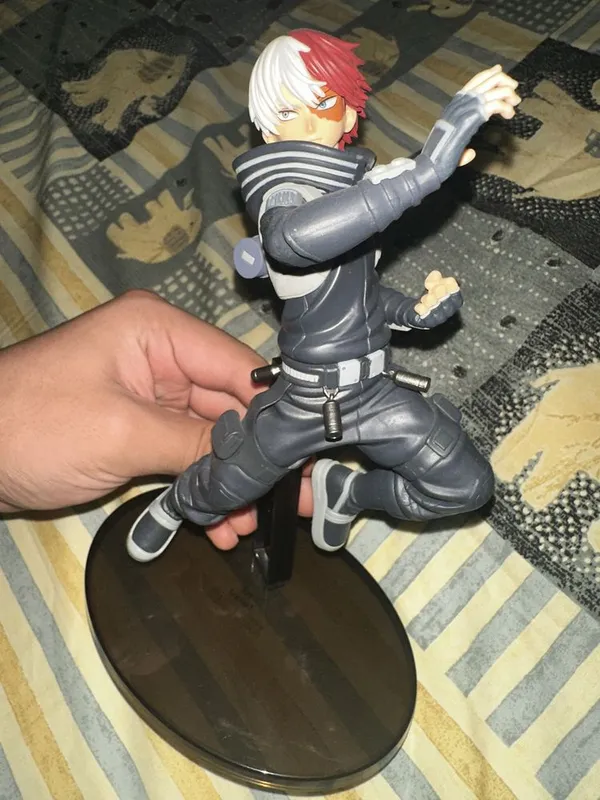 Продается фигурка моя геройская академия (BANDAI) 2 Продается фигурка моя геройская академия (BANDAI) 2