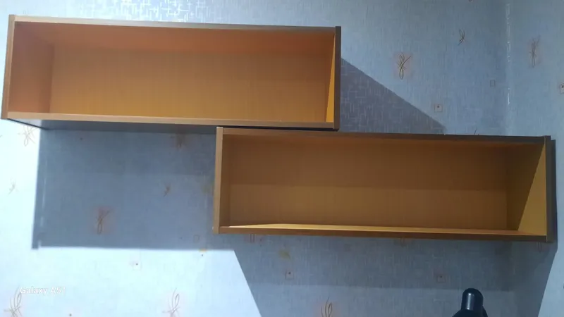 Книжные полки б/у.