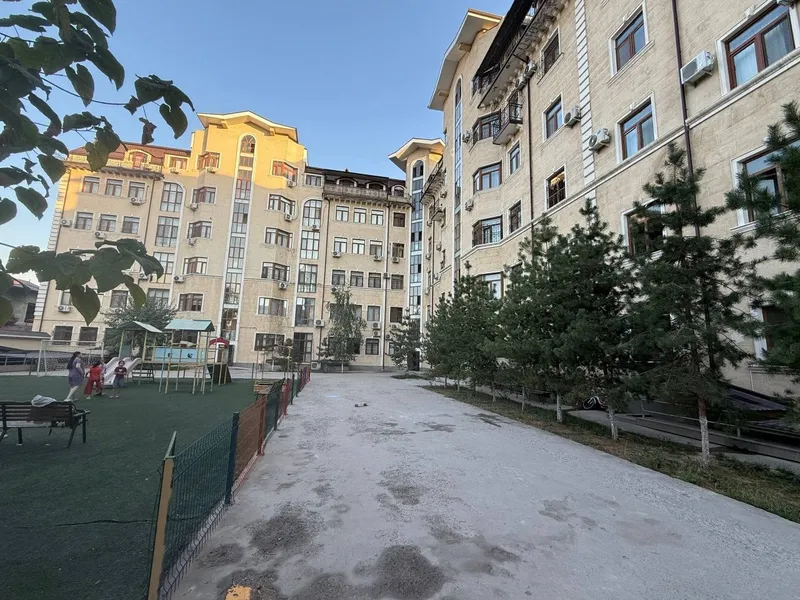 Продаётся 2-комнатная квартира, 78,2 м², евроремонт, 1/6 (Яккасарайский) 1