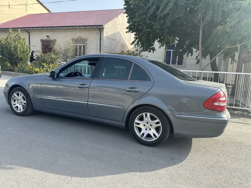 Mercedes W211 E240 Elegant