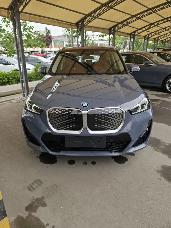 BMW X1 30L 2025 yil