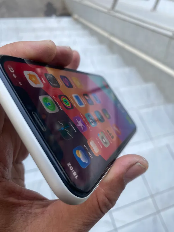 iPhone 11 2 iPhone 11 2