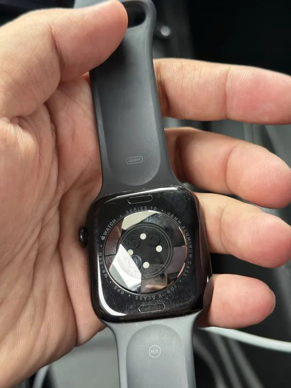 Apple watch 10 black 46mm 4
