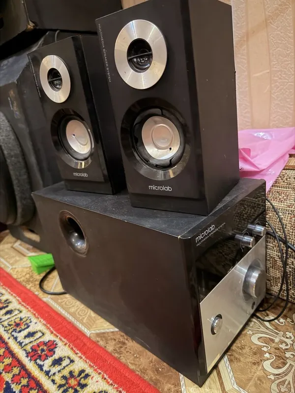 Сабвуфер Microlab M-880 1
