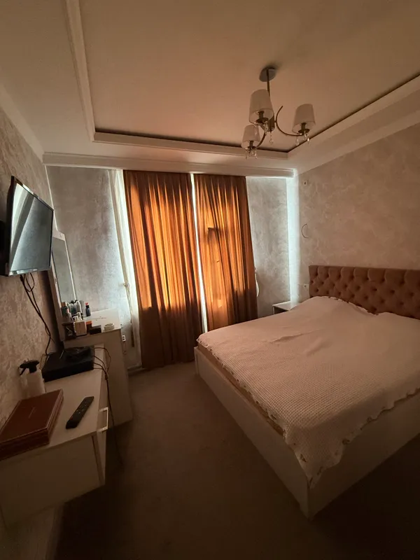 Продается новостройка 2 ком переделали 3ком 66км+9