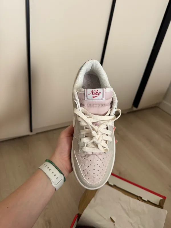 Ayollar krossovkasi Nike dunk low UK4 5 Ayollar krossovkasi Nike dunk low UK4 5