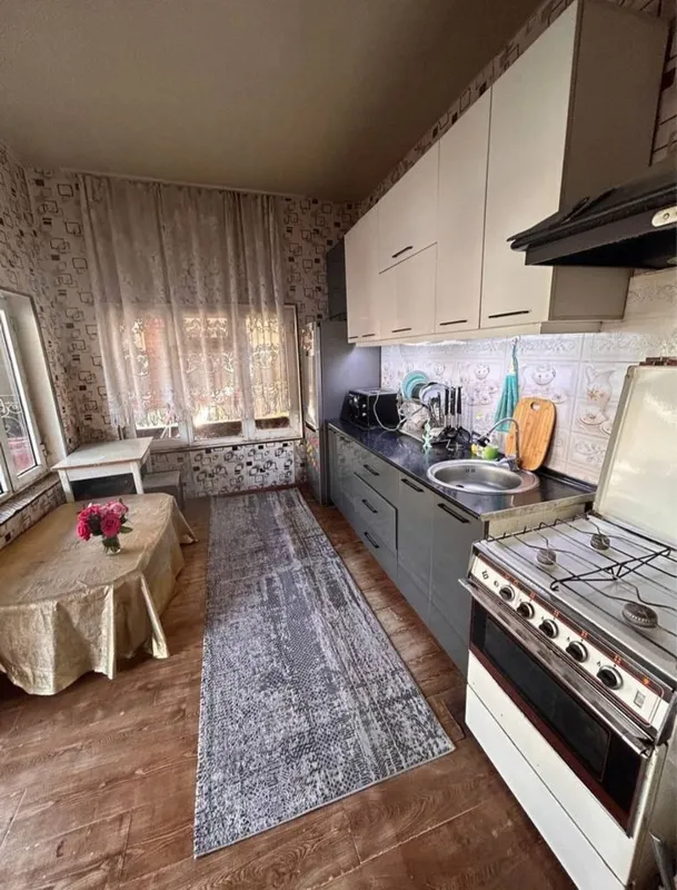 Продается дом. 4 сотки, Бектемирский р-н 3 Продается дом. 4 сотки, Бектемирский р-н 3