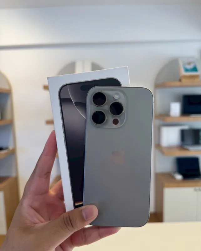 iPhone 15 Pro 256Gb Natural Titan Akk: 85% Kelwamz