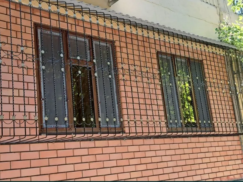 Кладка кирпича ремонт балконы установка решотки казирок — фото 5