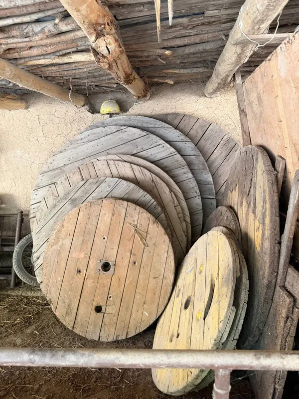 Srochna taxtala sotiladi Srochna taxtala sotiladi