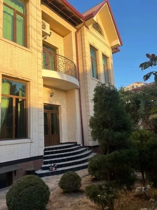 Топ лакация Около Госпитального Дом 2