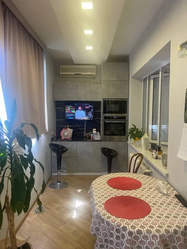 3 xonali kvartira, 72 m2, Mirobod 4