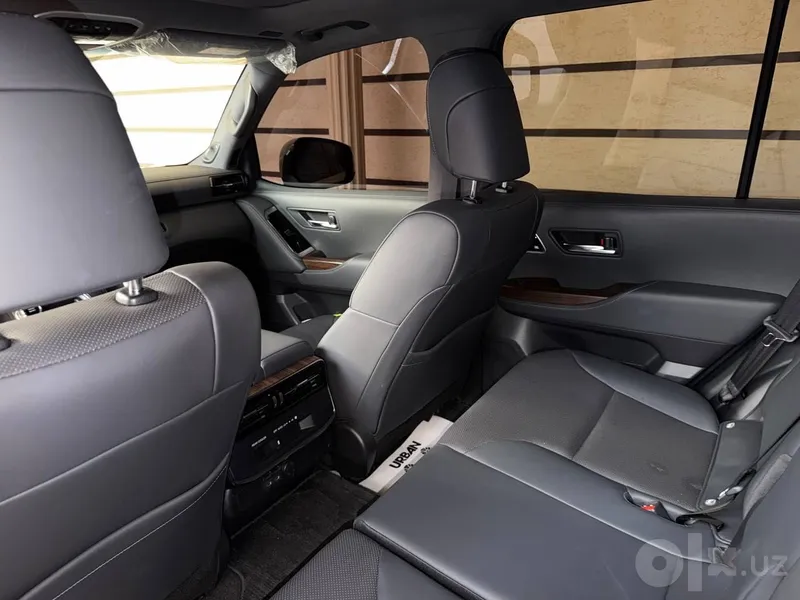 Land Cruiser 300 sotiladi 5 Land Cruiser 300 sotiladi 5