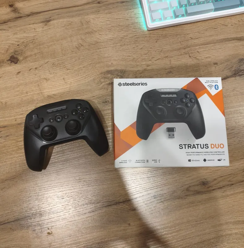 SteelSeries Stratus Duo — Wireless Gamepad 3 SteelSeries Stratus Duo — Wireless Gamepad 3