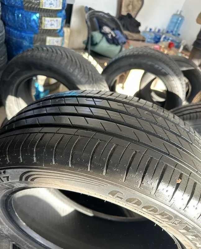GoodYear 215/55/17 4шт 2 GoodYear 215/55/17 4шт 2