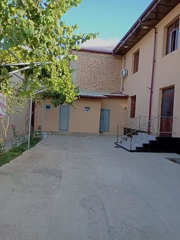 6 xonalik 2 etajlik hovli 1