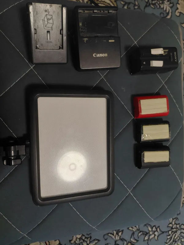 Фотоаппарат Mark 3 (профессиональный) 2 Фотоаппарат Mark 3 (профессиональный) 2