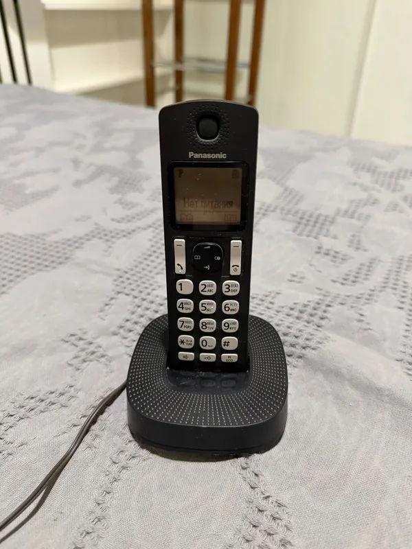 Panasonic KX-TGC310UC — беспроводной DECT-телефон 2