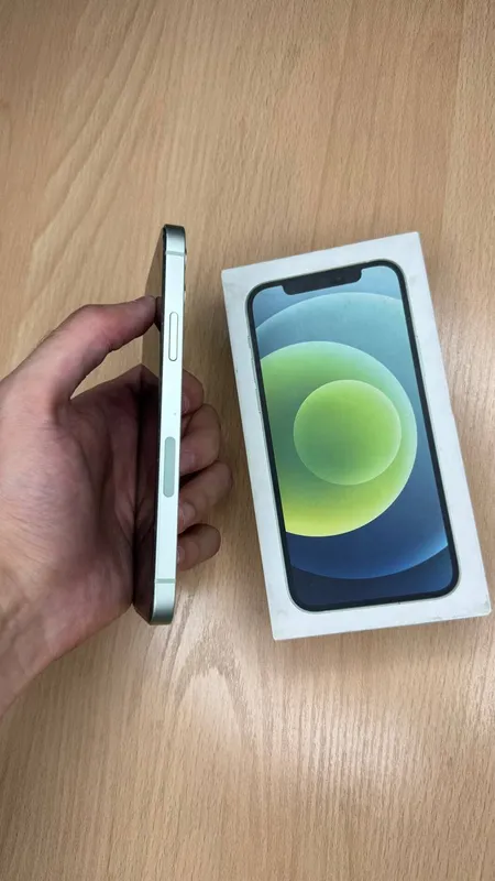 iPhone 12 3 iPhone 12 3