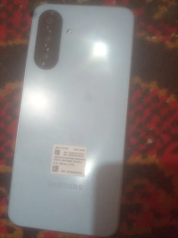 Samsung A 17 sotaman srocno 1