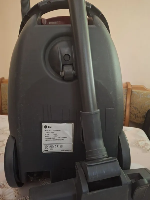Продам LG пылесос 3