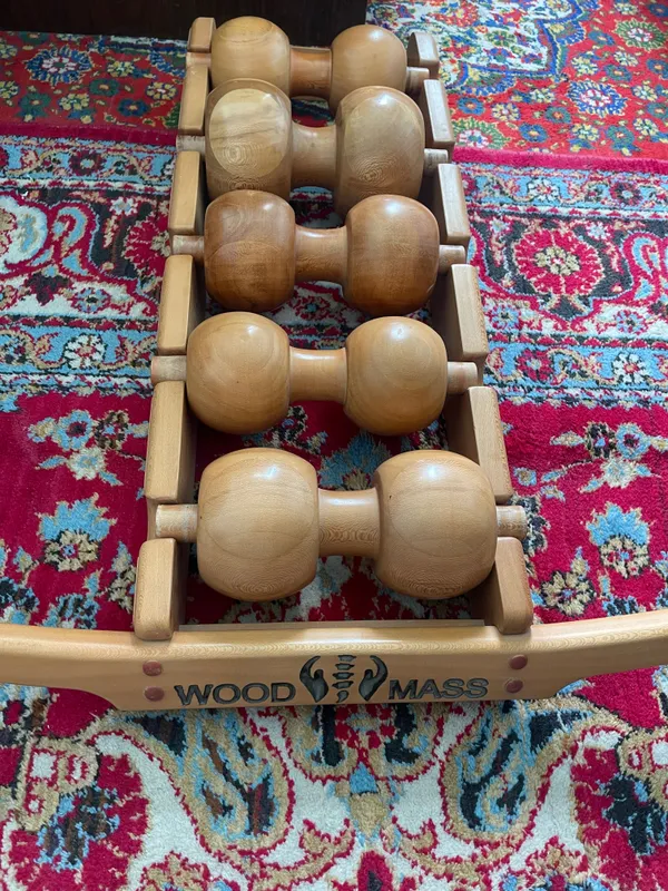 Bel uchun yog‘och massaj moslamasi 1 Bel uchun yog‘och massaj moslamasi 1