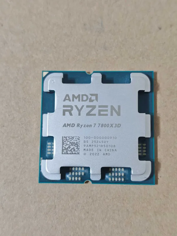 AMD Ryzen 7 7800X3D +Gigabyte X870 EAGLE WIFI7