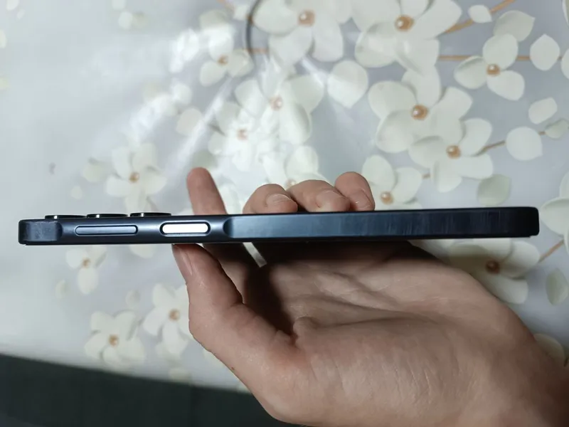 Samsung a16  ideal holatda — фото 2