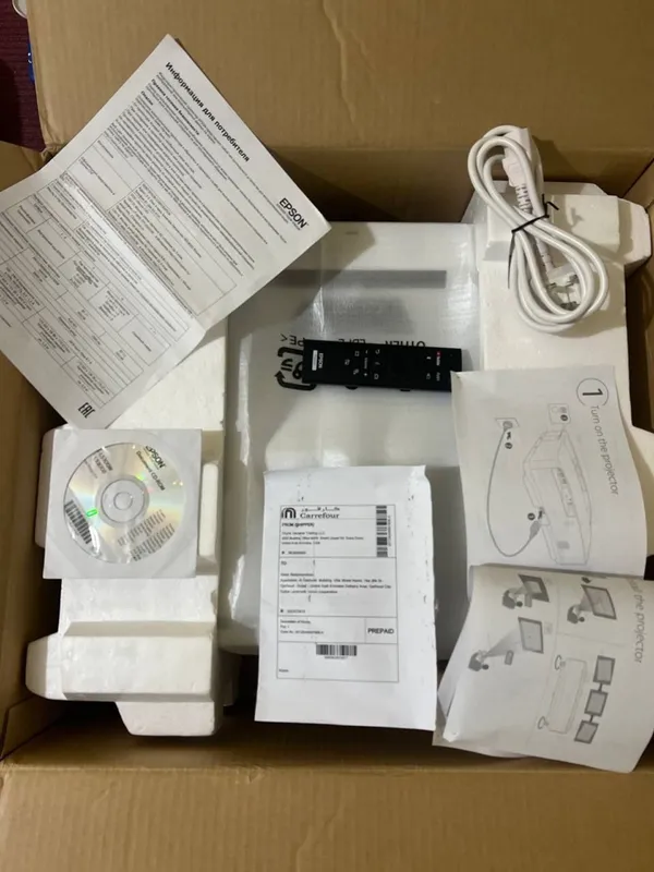 Epson EH-LS300W | Состояние Нового (Пробег всего 100 часов)