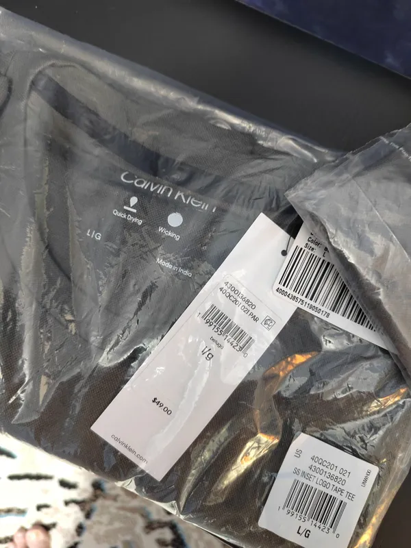 Футболка Calvin Klein. p-M. 7 Футболка Calvin Klein. p-M. 7