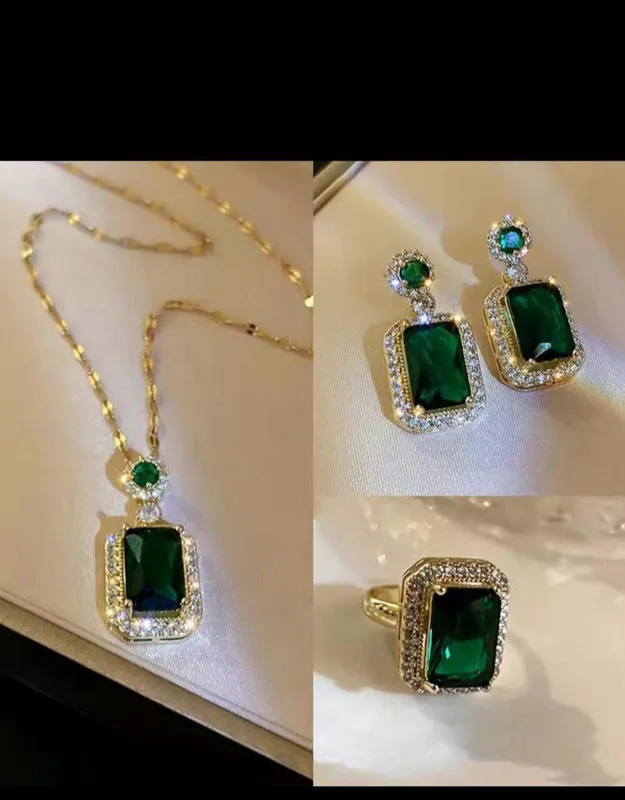 Taqinchoq kamplekt