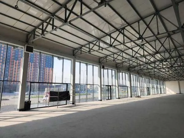 Сдается в аренду склад площадью 5 000 м² в широком формате. 5 Сдается в аренду склад площадью 5 000 м² в широком формате. 5
