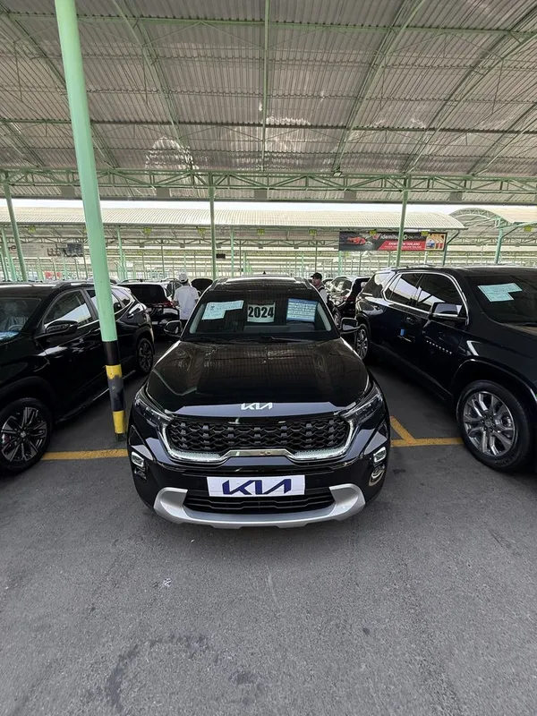 Kia sonet 2024 yil sotiladi srochna 1 Kia sonet 2024 yil sotiladi srochna 1