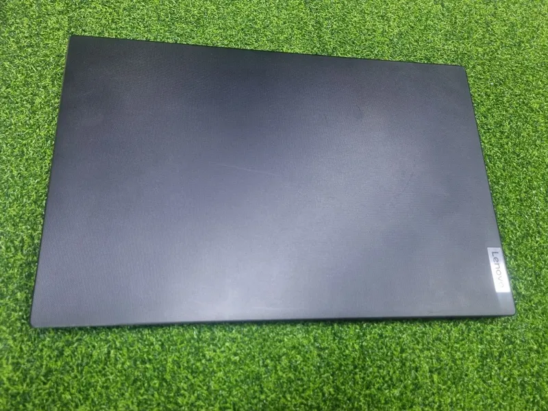 Lenovo noutbuk Celeron N4500 4GB RAM 256GB SSD arzon va tejamkor 1 oy