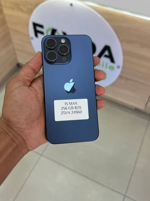 IPhone 15 Pro Max — фото 1