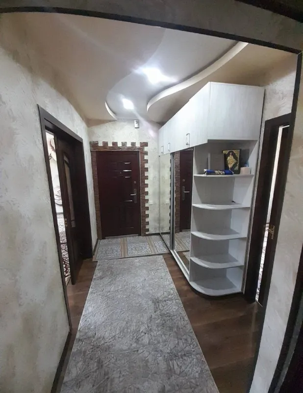 Квартира в аренду, 4 комнаты, 92 м² 2