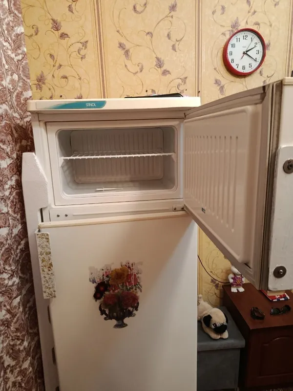 Холодильник "stinol" 3