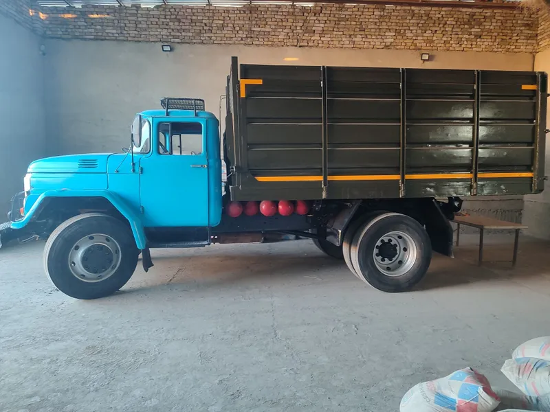 Zil MMZ 554 Samosval 3