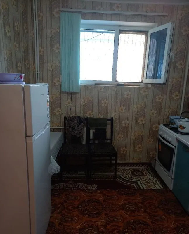 Navoiy Zarafshon sh 1 ta katta xonasiga ijaraga qoʻyiladi 10