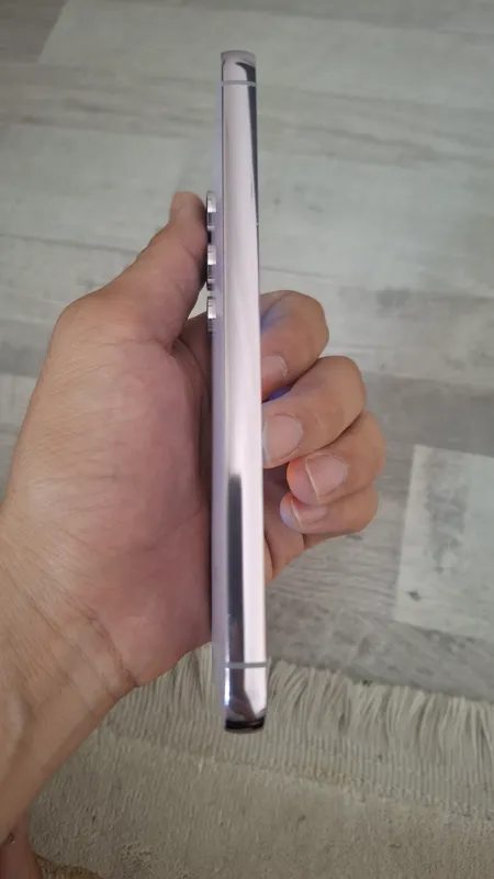 Samsung Galaxy s23 256 2