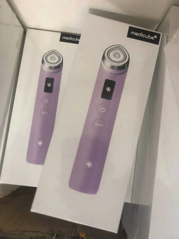 Medicube Booster Pro original aparat - Медикуб массажер для лица 3 Medicube Booster Pro original aparat - Медикуб массажер для лица 3